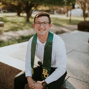 Meet your Posher, Holt